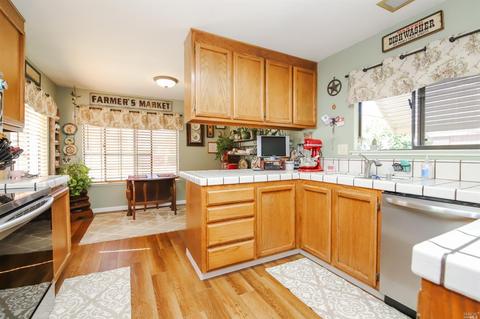 924 Locust St, Fairfield, CA 94533 photo 27