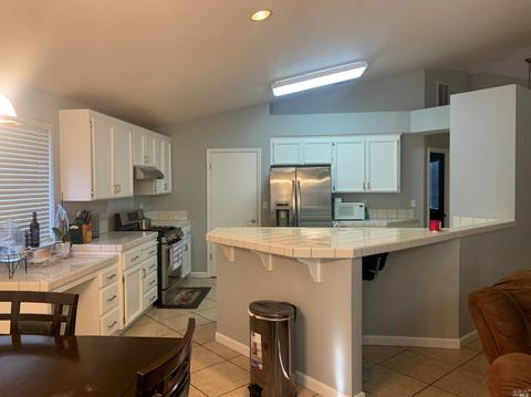 1070 Orchard Dr, Dixon, CA 95620 photo 2
