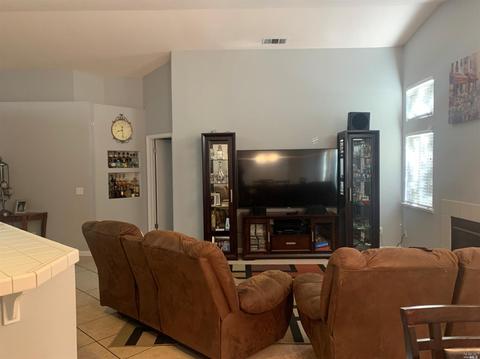 1070 Orchard Dr, Dixon, CA 95620 photo 5