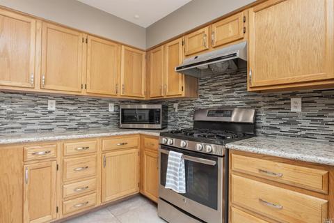207 Clearpointe Dr, Vallejo, CA 94591 photo 18