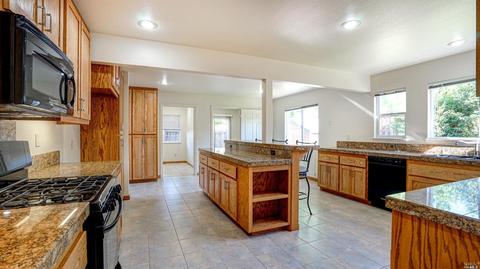 306 John Roberts Dr, Cotati, CA 94931 photo 17