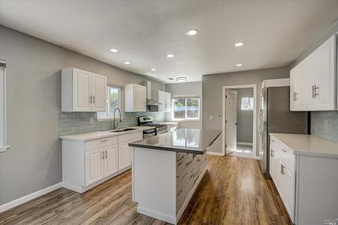 110 N Adams St, Dixon, CA 95620 photo 12