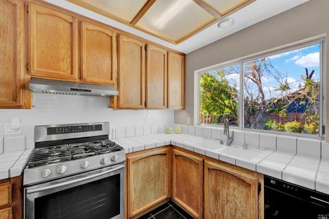 973 Burrell Dr, Fairfield, CA 94533 photo 16