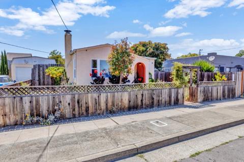 203 Wallace Ave, Vallejo, CA 94590 photo 4