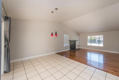 120 Falcon Dr, Cotati, CA 94931 photo 4