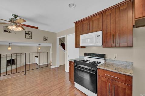 2831 Elmhurst Cir, Fairfield, CA 94533 photo 10