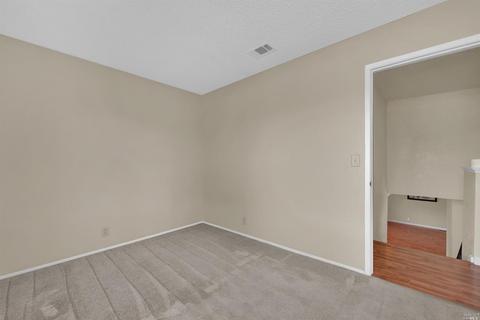 2831 Elmhurst Cir, Fairfield, CA 94533 photo 32