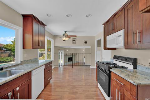 2831 Elmhurst Cir, Fairfield, CA 94533 photo 11