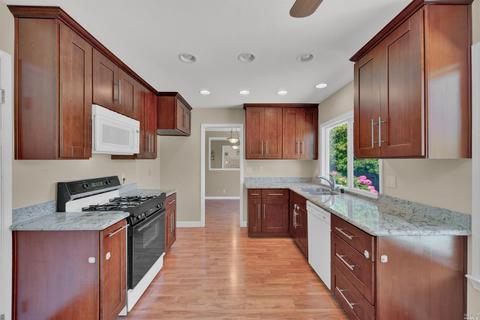 2831 Elmhurst Cir, Fairfield, CA 94533 photo 13