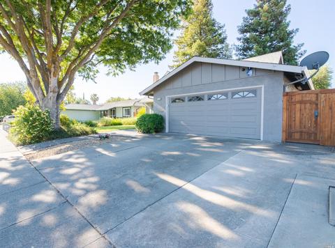 230 Cascade Dr, Vacaville, CA 95687 photo 3