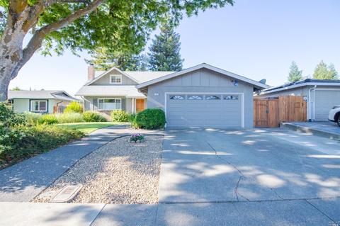 230 Cascade Dr, Vacaville, CA 95687 photo 4