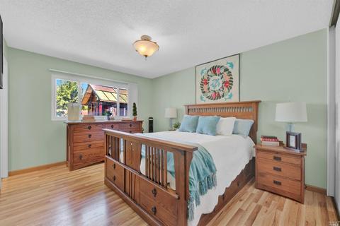 655 E Creekside Cir, Dixon, CA 95620 photo 22