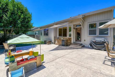 8344 Vercelli Ct, Windsor, CA 95492 photo 32