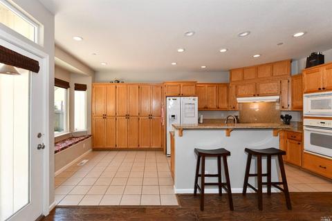 8344 Vercelli Ct, Windsor, CA 95492 photo 14