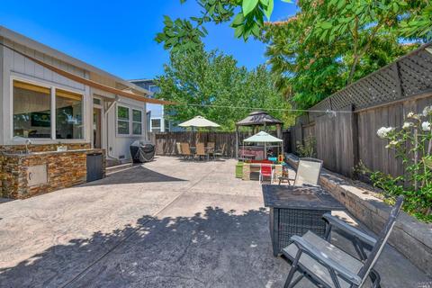 8344 Vercelli Ct, Windsor, CA 95492 photo 28