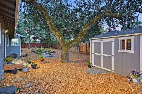 794 Colleen Dr, Windsor, CA 95492 photo 2