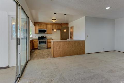 2056 Davis Dr, Fairfield, CA 94533 photo 16