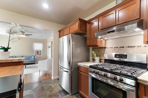 911 Lemon St, Vallejo, CA 94590 photo 9