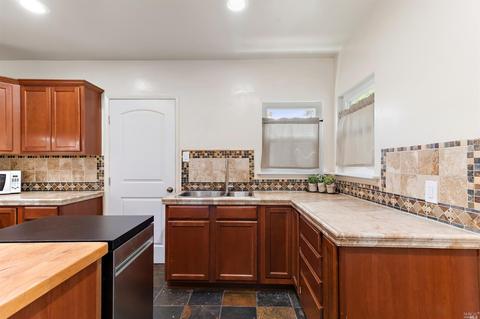 911 Lemon St, Vallejo, CA 94590 photo 7
