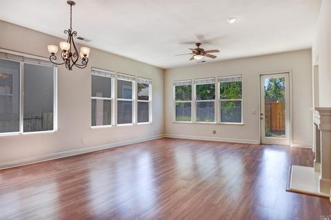 313 Decanter Cir, Windsor, CA 95492 photo 12
