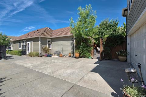 590 Mural Ln, Fairfield, CA 94534 photo 6