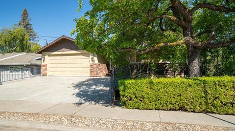 736 Elm Dr, Petaluma, CA 94952 photo 1