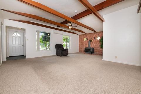 225 E Wyoming St, Fairfield, CA 94533 photo 9