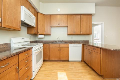 225 E Wyoming St, Fairfield, CA 94533 photo 20