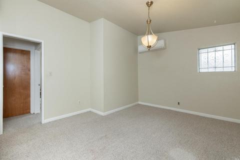 225 E Wyoming St, Fairfield, CA 94533 photo 16