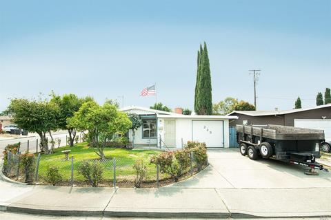 225 E Wyoming St, Fairfield, CA 94533 photo 2