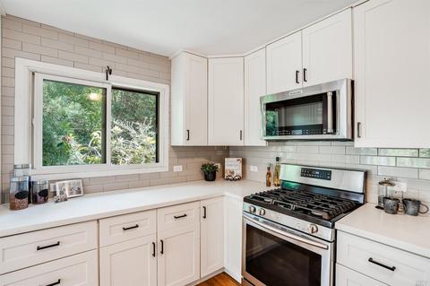 8 Hillside Ave, Kentfield, CA 94904 photo 15