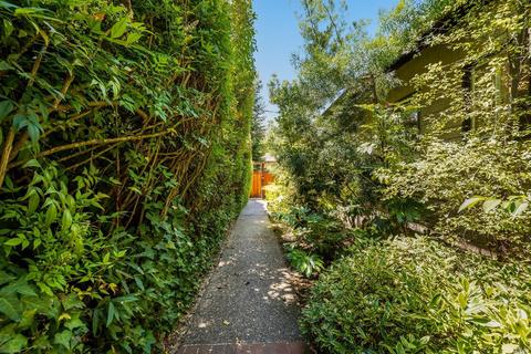 8 Hillside Ave, Kentfield, CA 94904 photo 8