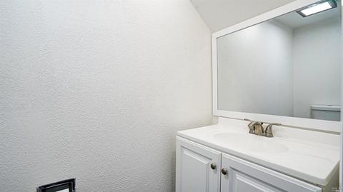 7 Oak Crest Ct #E, Novato, CA 94947 photo 9