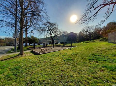 7 Oak Crest Ct #E, Novato, CA 94947 photo 40