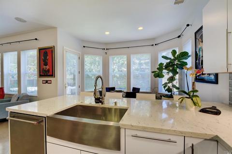 9035 Cambridge Cir, Vallejo, CA 94591 photo 10