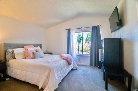 113 Ralston Ct, Vallejo, CA 94591 photo 31
