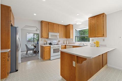 872 Buckingham Dr, Windsor, CA 95492 photo 15