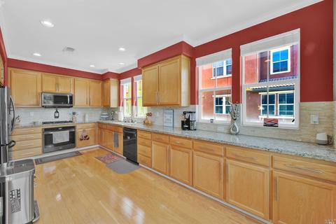 2704 Soho Ln, Fairfield, CA 94533 photo 2