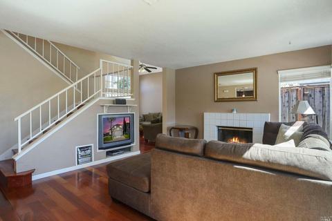 289 Carousel Dr, Vallejo, CA 94589 photo 9