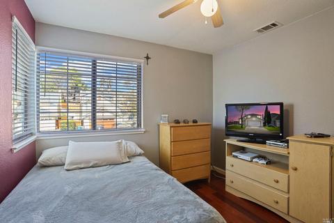 289 Carousel Dr, Vallejo, CA 94589 photo 32