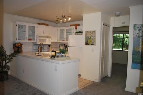 38 Arbor Ct, Cotati, CA 94931 photo 4