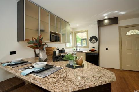 1683 E St, Napa, CA 94559 photo 5