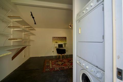 1683 E St, Napa, CA 94559 photo 20