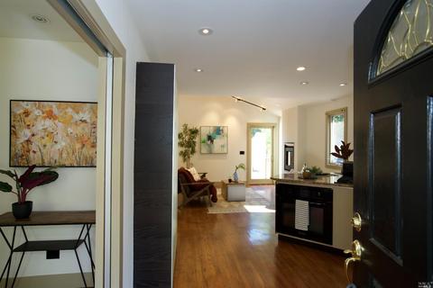 1683 E St, Napa, CA 94559 photo 4