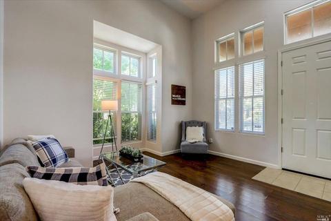 2105 Lewis St, Hercules, CA 94547 photo 3