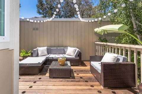 5 Thoreau Cir, Mill Valley, CA 94941 photo 2