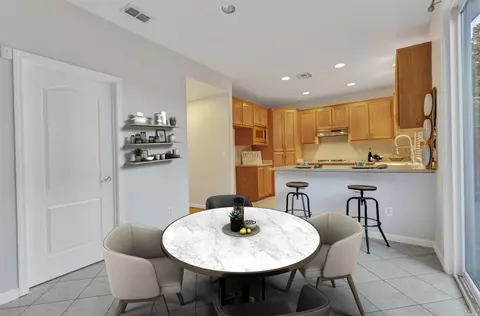 1265 Tracy Cir, Vallejo, CA 94591 photo 9