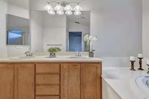 1265 Tracy Cir, Vallejo, CA 94591 photo 12