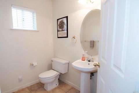 625 Eagle River Ct, Vacaville, CA 95688 photo 17