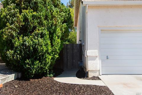625 Eagle River Ct, Vacaville, CA 95688 photo 2